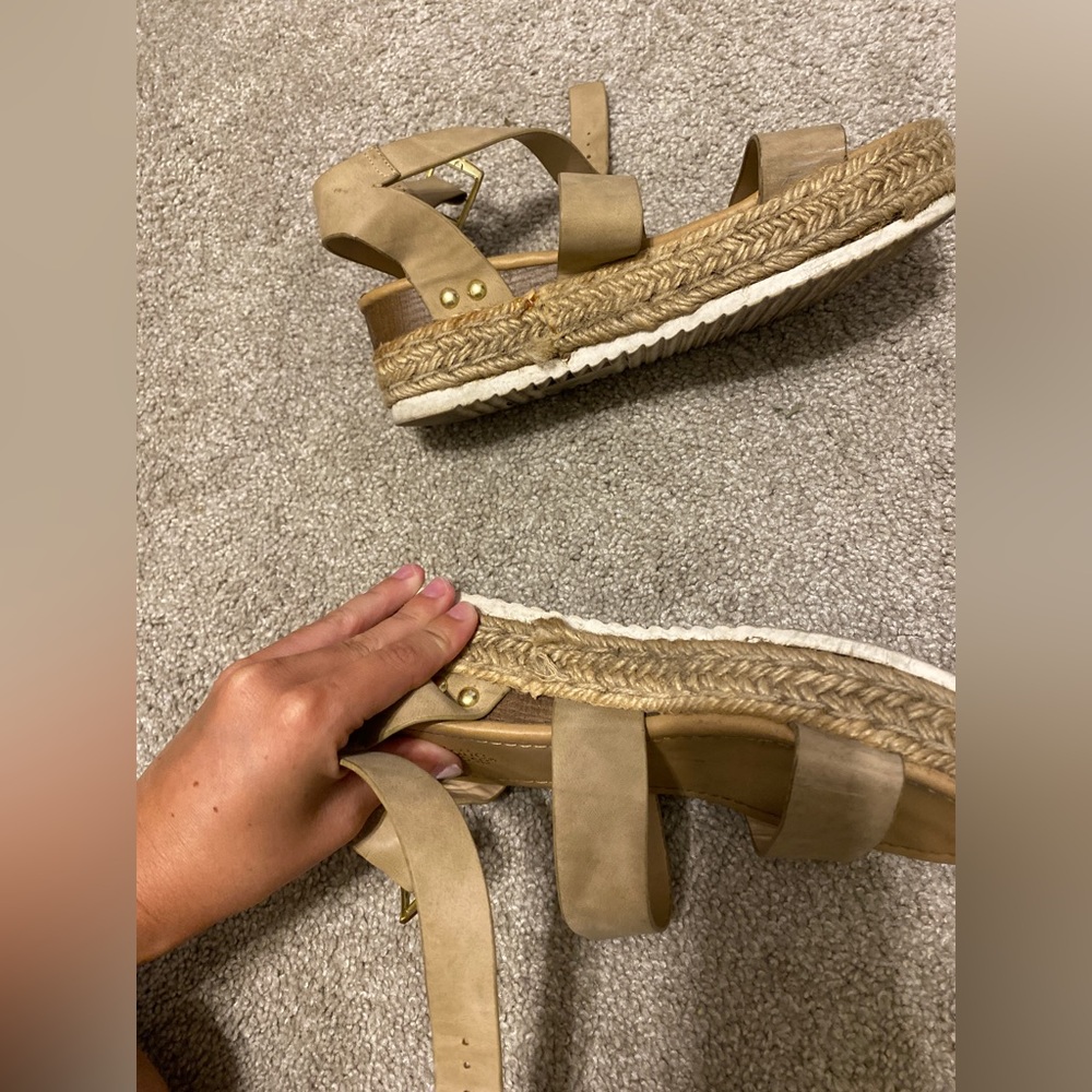 Sandals - Picture 4 of 4